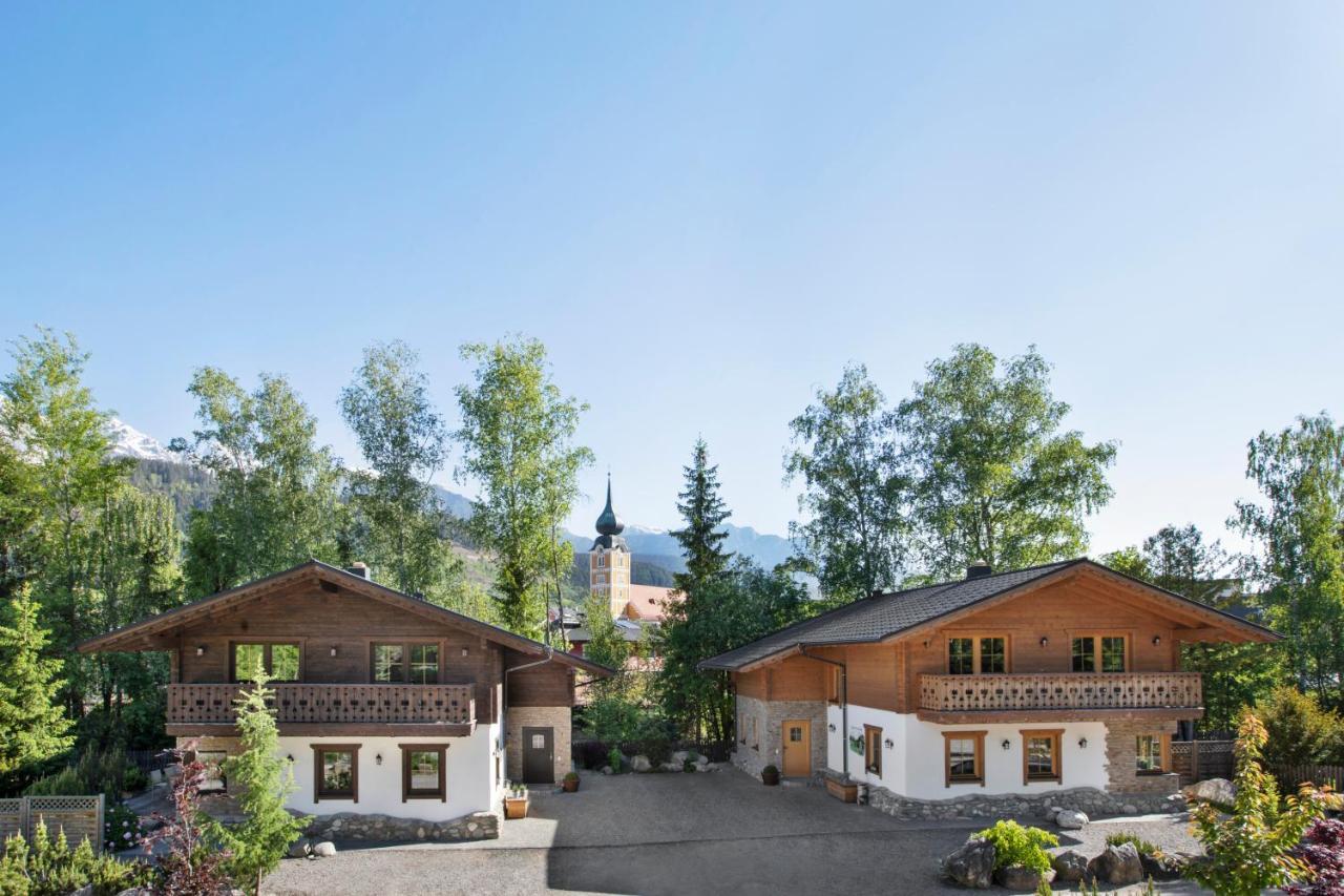 Das Dorf In Der Stadt Schladming Buitenkant foto