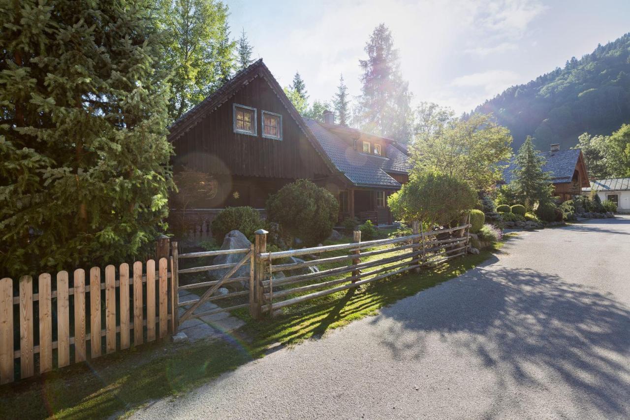 Das Dorf In Der Stadt Schladming Buitenkant foto
