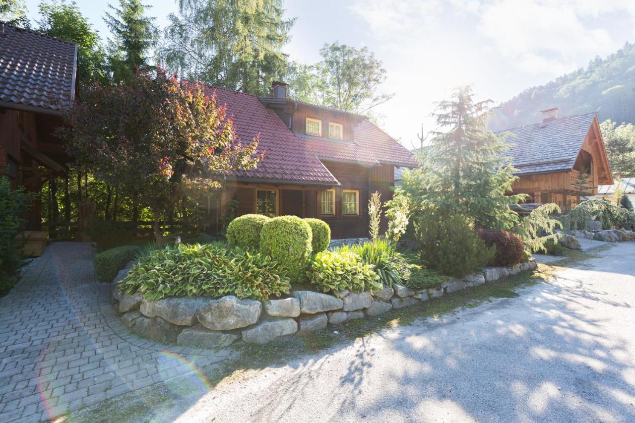 Das Dorf In Der Stadt Schladming Buitenkant foto